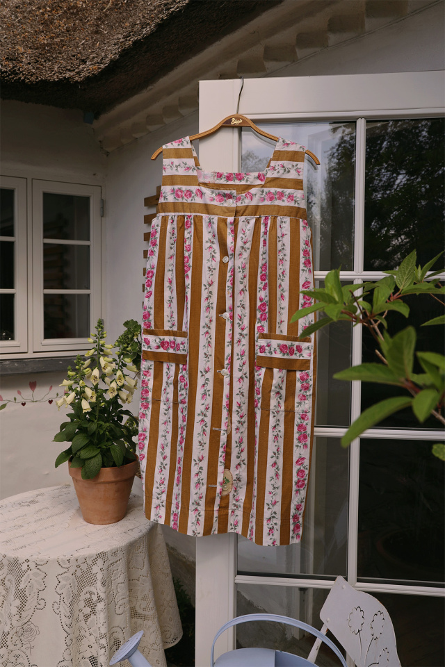 Adorable 70's Robe Vintage Dress | S
