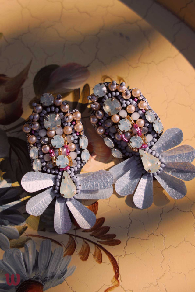 Ary White Paillettes Earrings
