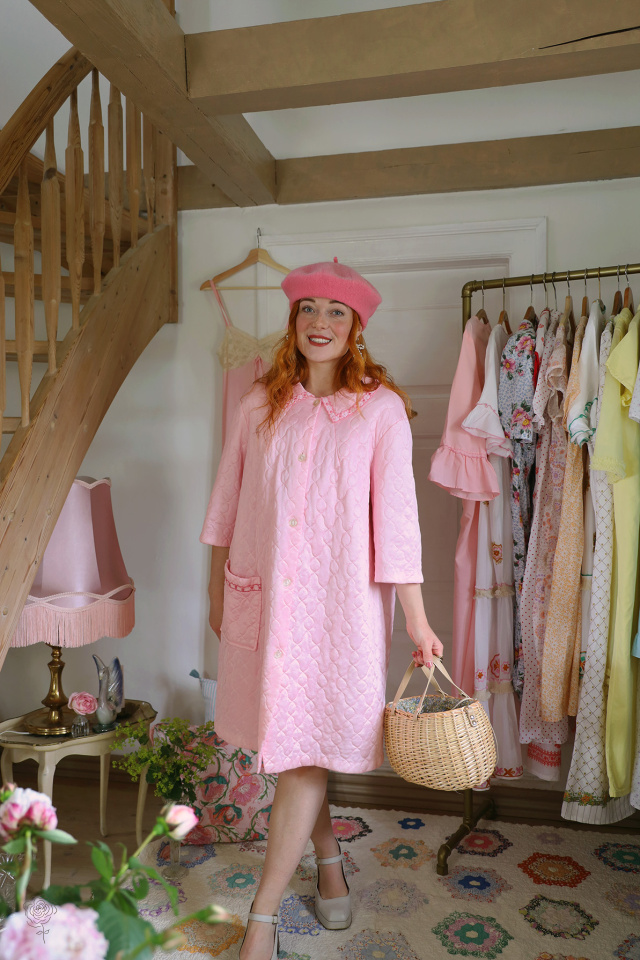 Barbie Pink Vintage Robe | S