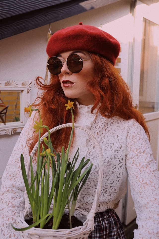 Bee Happy | Big Round Sunglasses