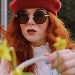 Bee Happy | Big Round Sunglasses