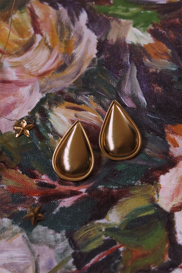 Big Golden Rain Drop Earrings 