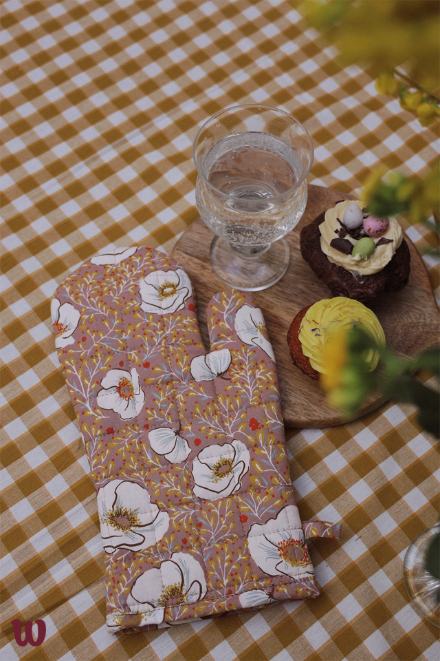 Brown Paola Oven Mitten