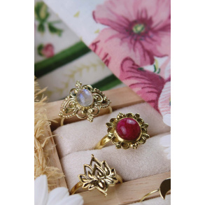 Dreamy Lotus Brass Ring 