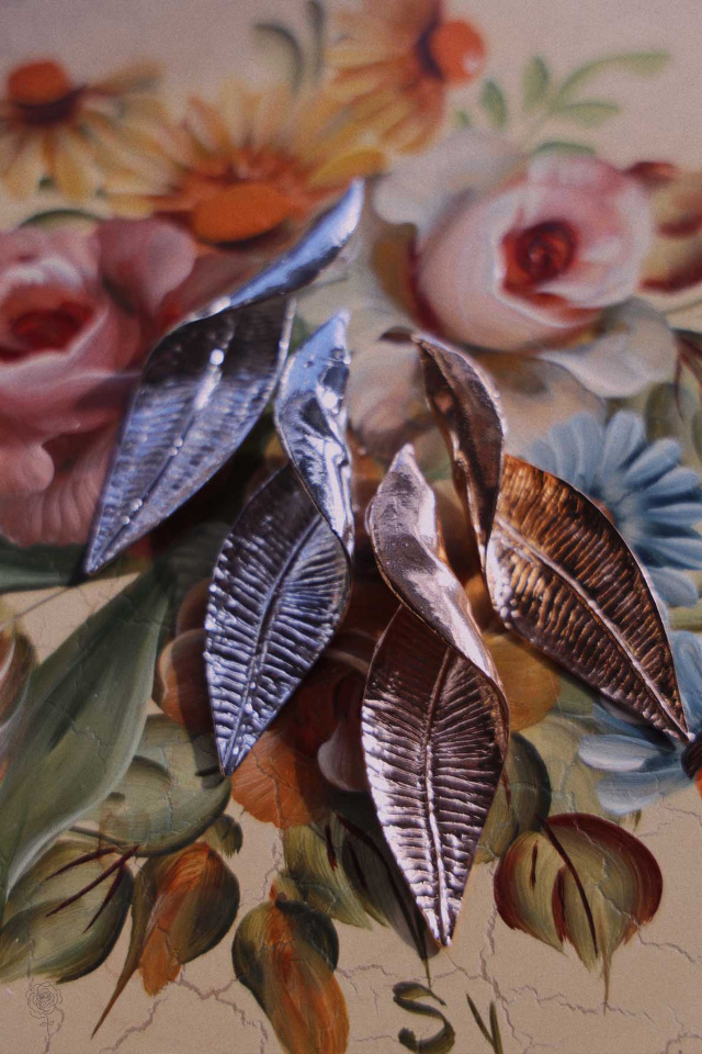 Dancing Leaf Earrings 