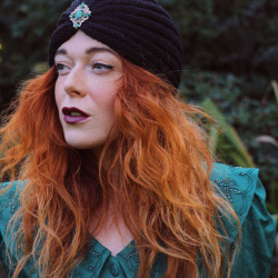 Fortune Teller Headband Green Diamond 