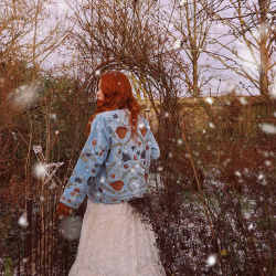 Frosty Floral Velvet Jacket | S-L