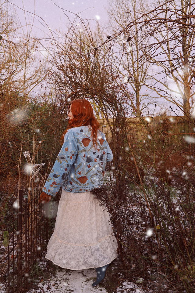 Frosty Floral Velvet Jacket | S-L