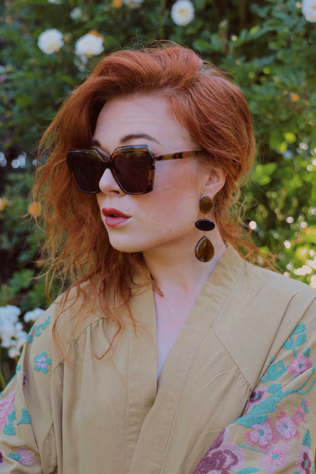 JADE SQUARE SUNGLASSES