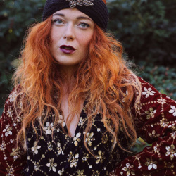 Leava Gold Leaf Headband 