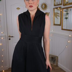 Little Black Elegant Vintage Dress | S