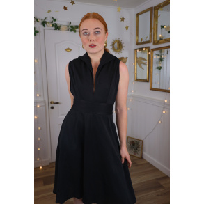 Little Black Elegant Vintage Dress | S