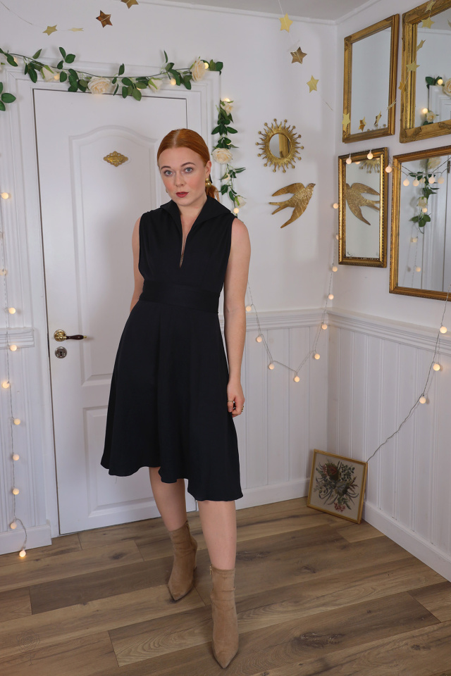 Little Black Elegant Vintage Dress | S