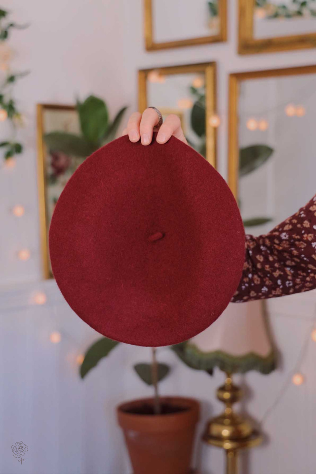 Midnight Kisses Beret 