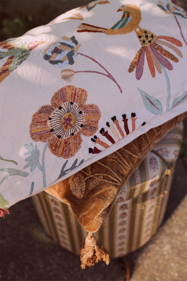 Mingle Birds Pillow Case 