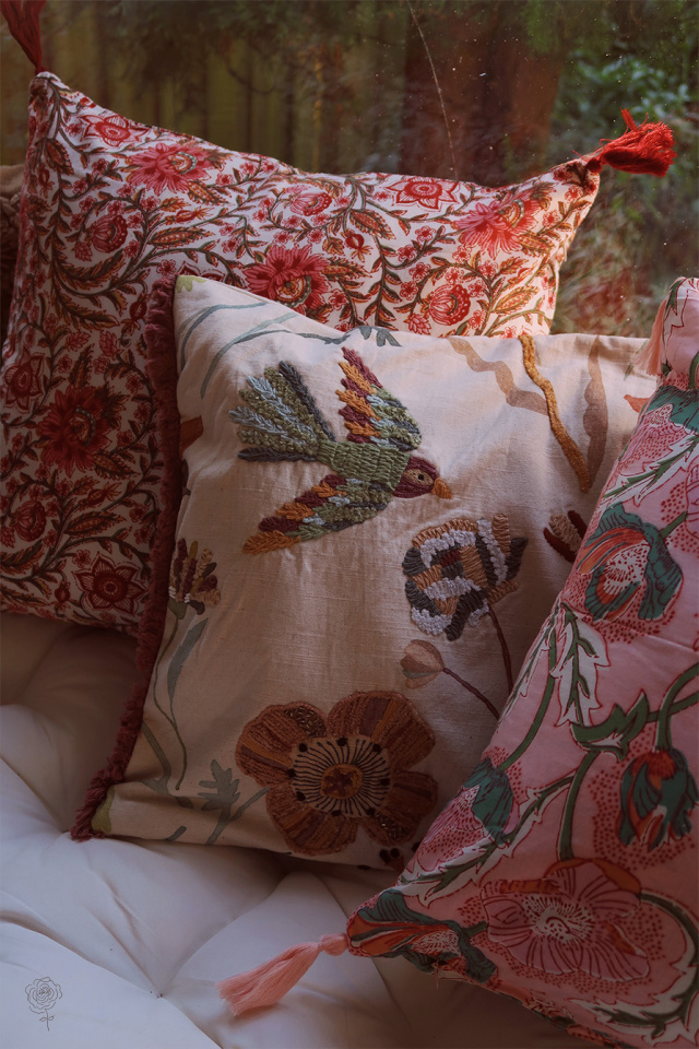 Mingle Birds Pillow Case 