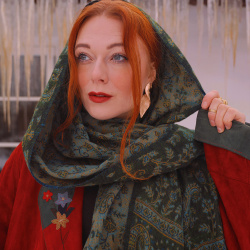 Poire Boh�me Scarf &amp; Blanket 