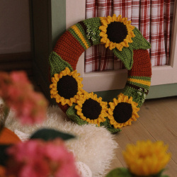 Rita's Autumn Sunflower Crochet Wreath 