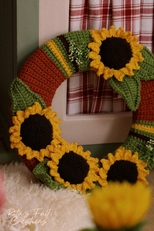 Rita's Autumn Sunflower Crochet Wreath 