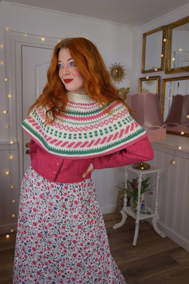 Rita's Pink &amp; Green Knitted Capelet | S-L
