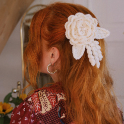 Rita's White Flower Crochet Hair Clip 