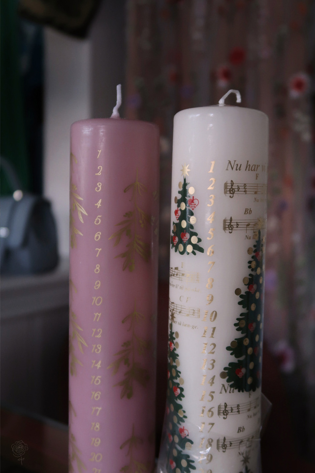 Sanaz | Pink &amp; White Christmas Candles 