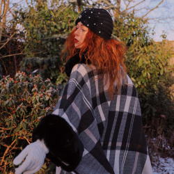 Off White Glitter Long Gloves 