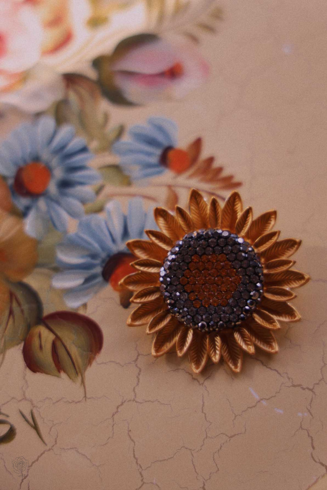 Sunflower Brooch Pin
