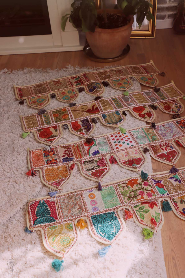 Toran Patchy Door Pendant