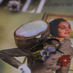 Vintage Pill or Ring Box