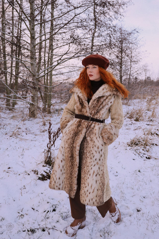 Faux Snow Fox Fluffy Winter Coat | S