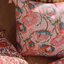 One With Big Flowers Pillow Case 