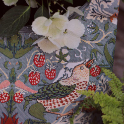 William Morris Strawberry Thief | Hobo Bag