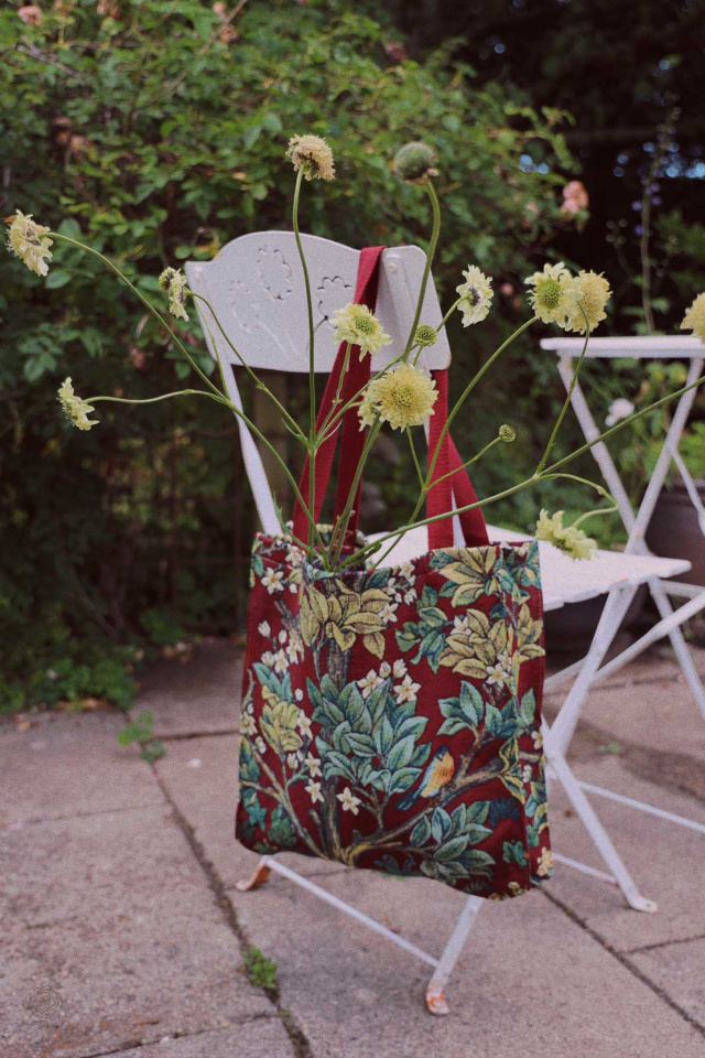 William Morris Tree Of Life | Tote