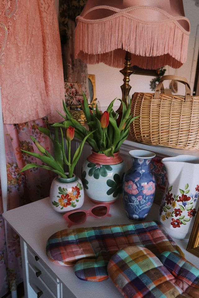 Handpainted Round Vase 