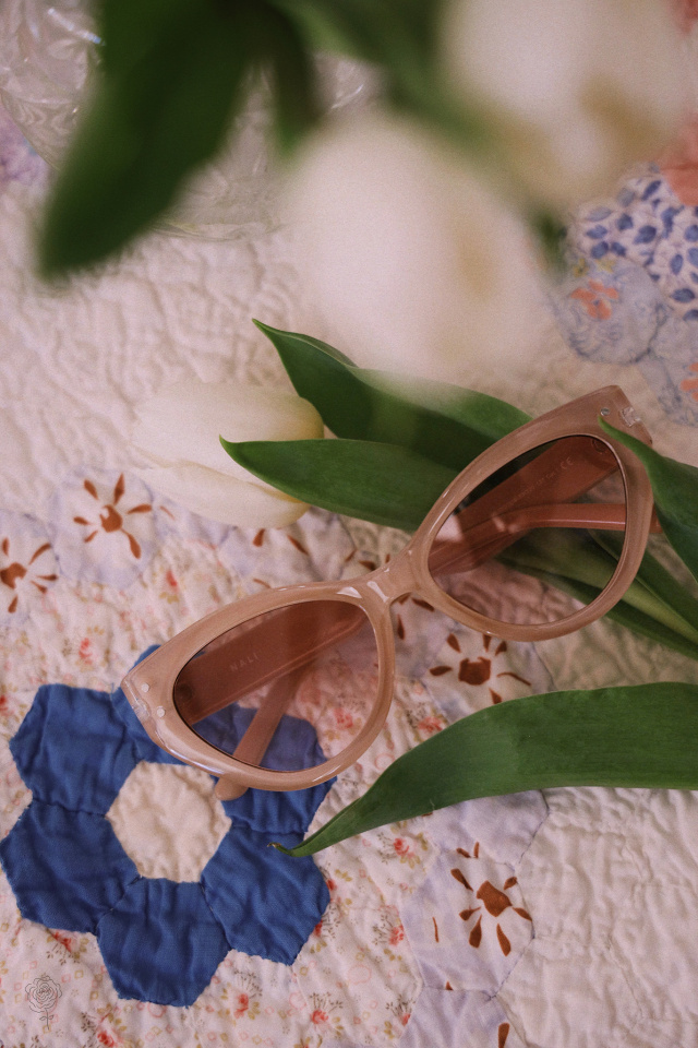 Beige Cayeye Sunglasses