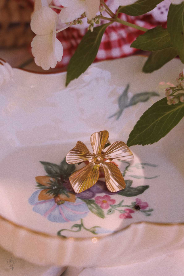 Adjustable Flower Ring 