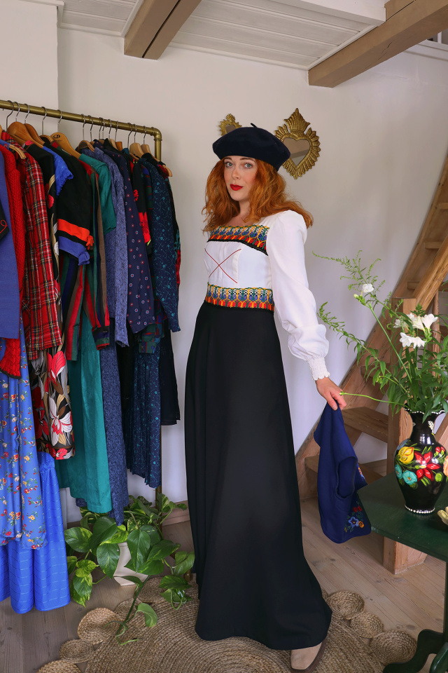 Black &amp; White 70's Dress &amp; Embroidered Waistcoat | S