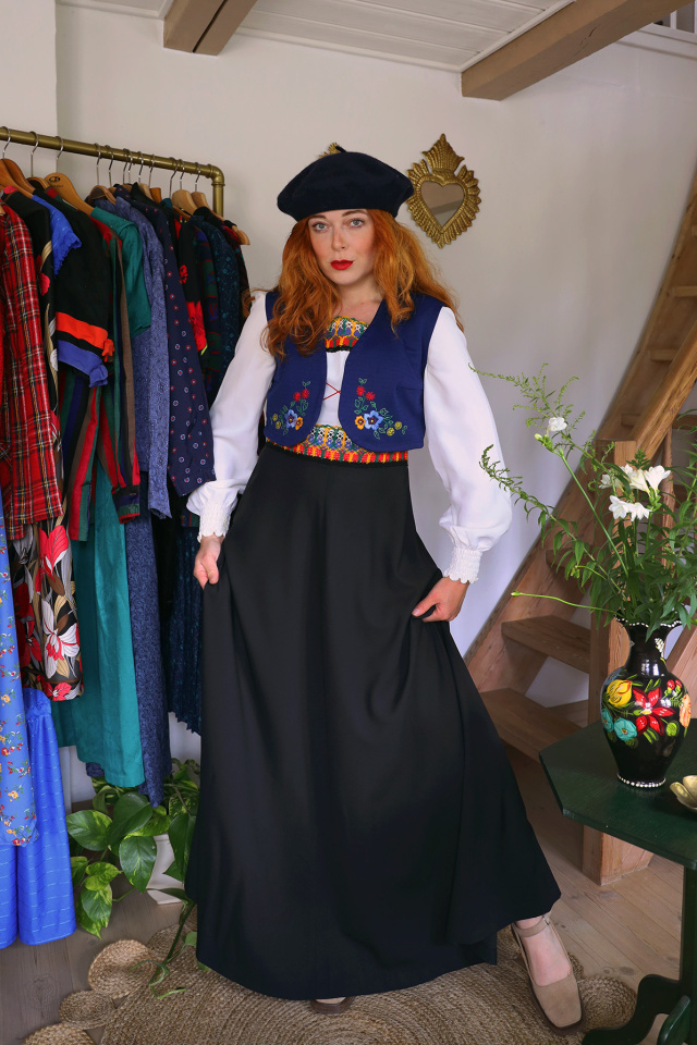 Black &amp; White 70's Dress &amp; Embroidered Waistcoat | S