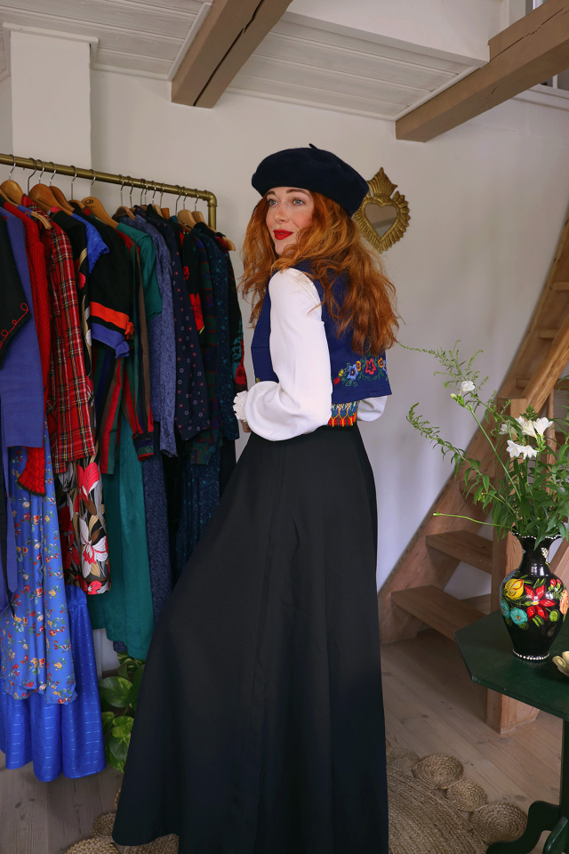 Black &amp; White 70's Dress &amp; Embroidered Waistcoat | S