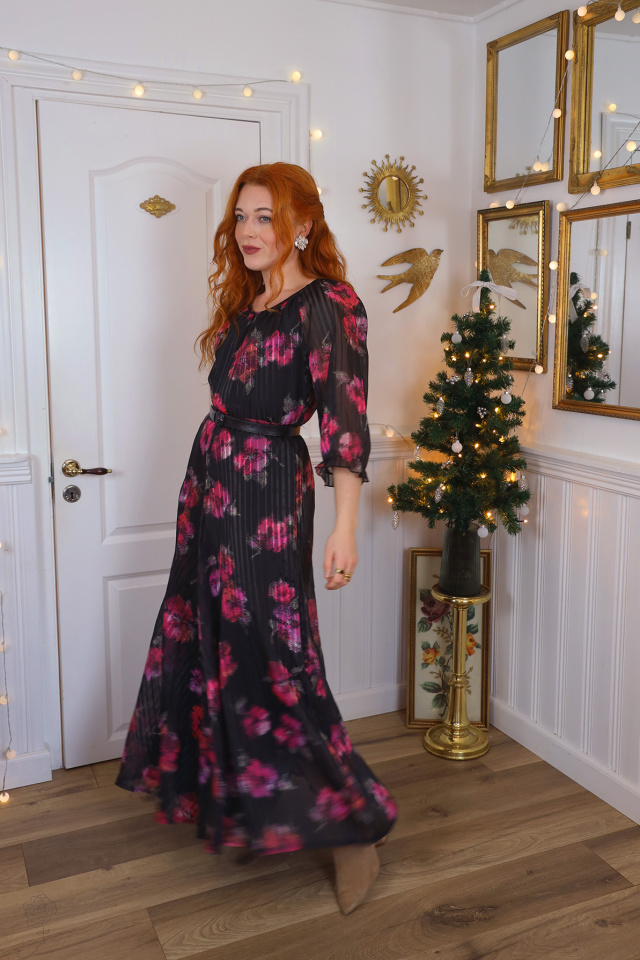 Black Pink Floral 70's Vintage Maxi | M