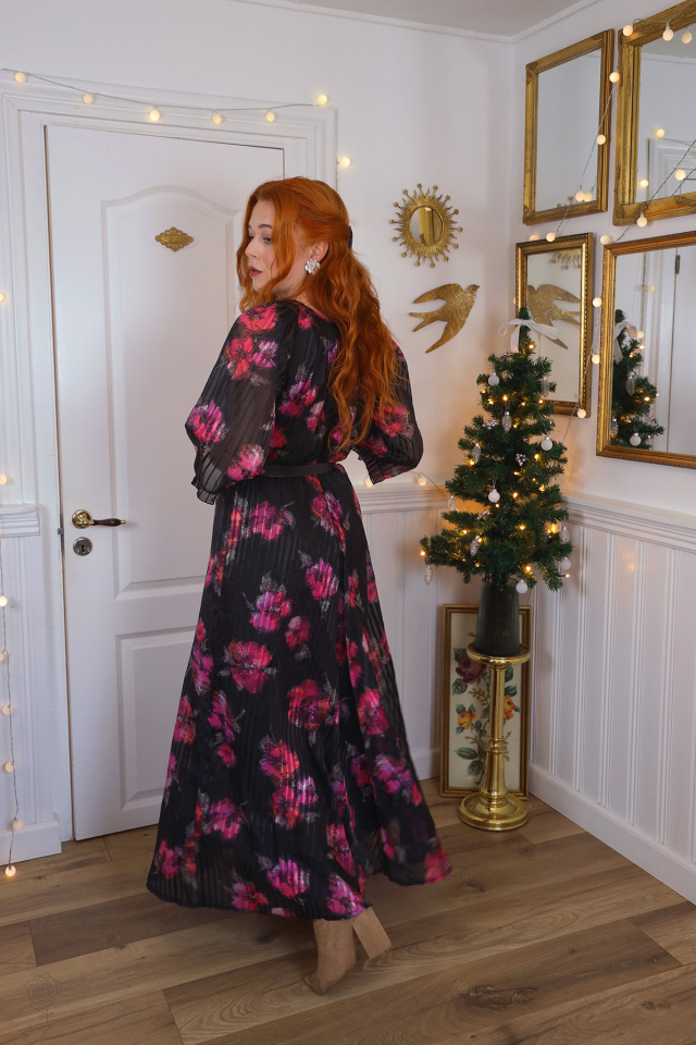 Black Pink Floral 70's Vintage Maxi | M