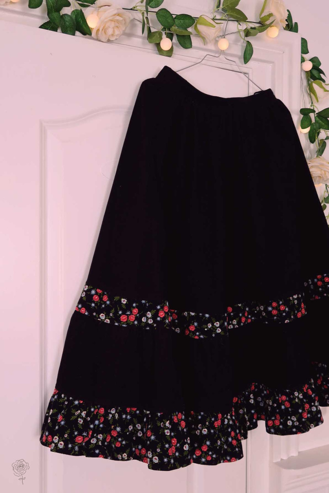 Black Corduroy Floral Skirt | XS/S