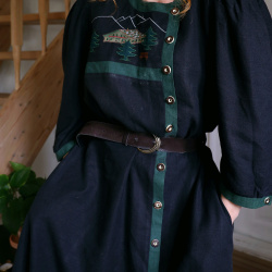 Black Countryside Winter Vintage Dress | L/XL