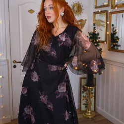 Dark Burgundy Roses 70's Maxi Dress | M/L