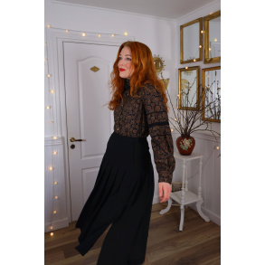 Elegant Black Pleated Vintage Skirt | S