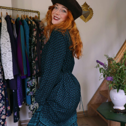 Black Emerald Green Pattern Vintage Maxi | M/L