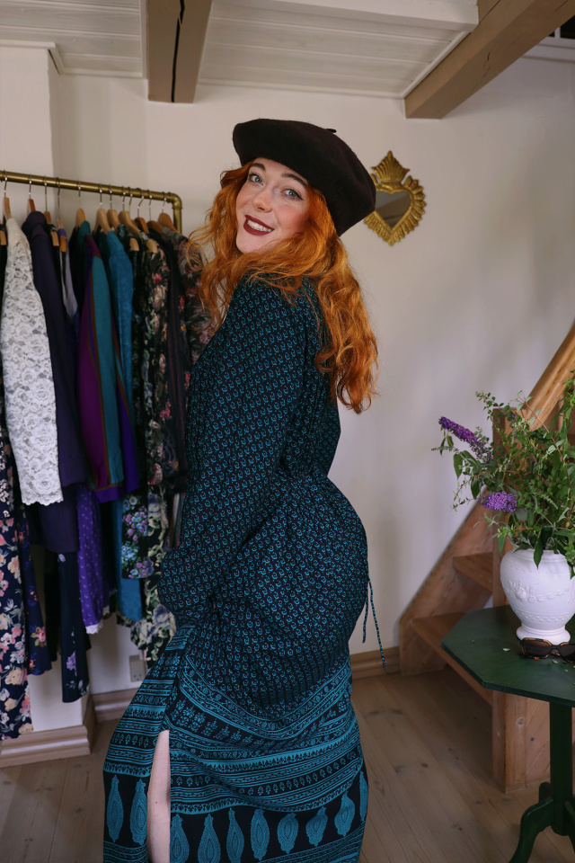 Black Emerald Green Pattern Vintage Maxi | M/L