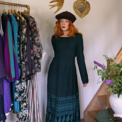 Black Emerald Green Pattern Vintage Maxi | M/L