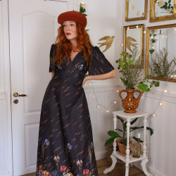 Black Floral 70's Vintage Gown | M/L